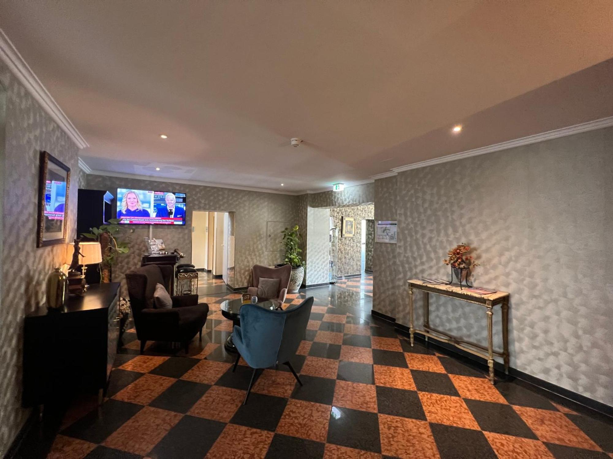 Hotel Am Muehlenteich Швельм Экстерьер фото