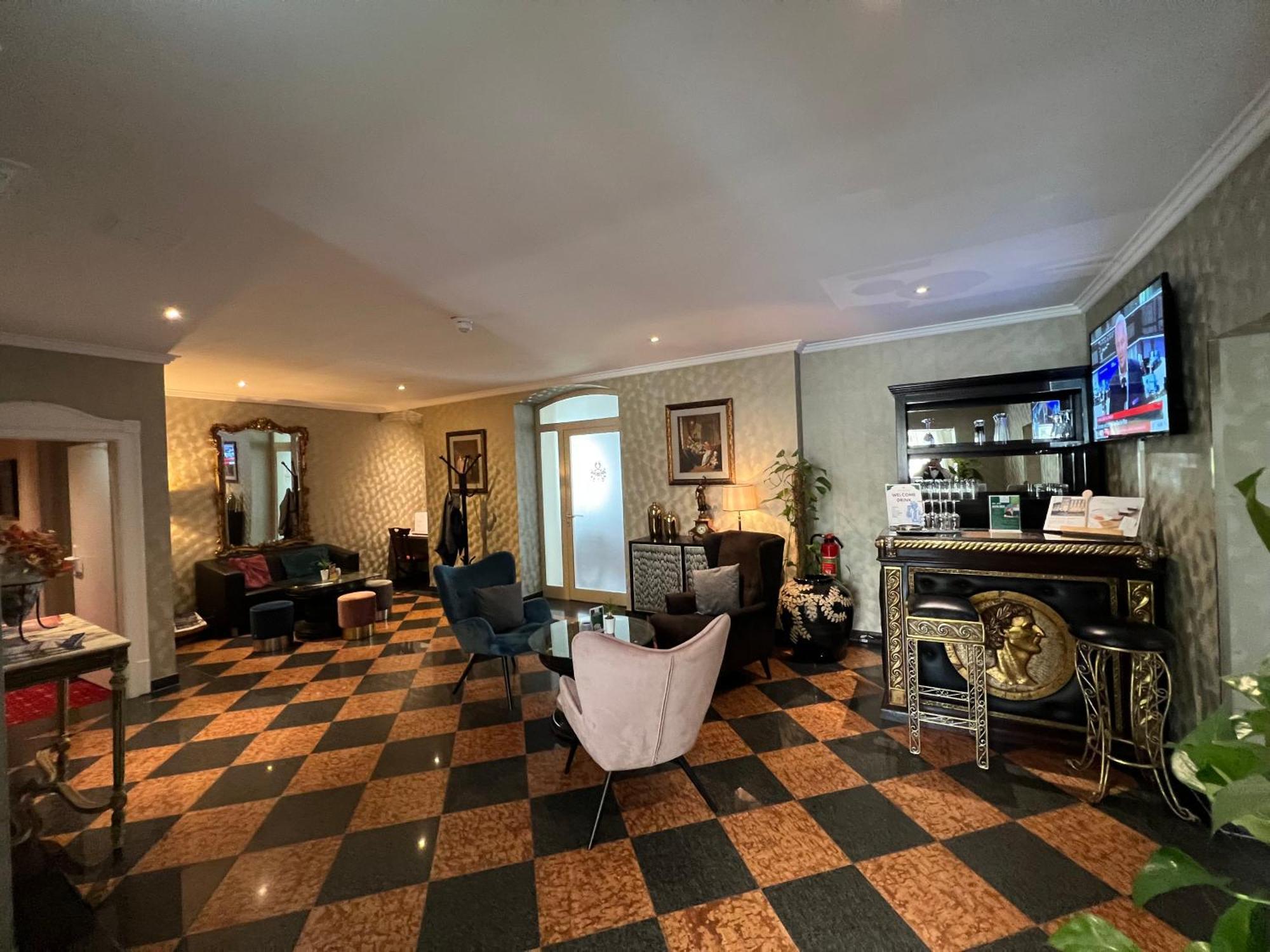 Hotel Am Muehlenteich Швельм Экстерьер фото