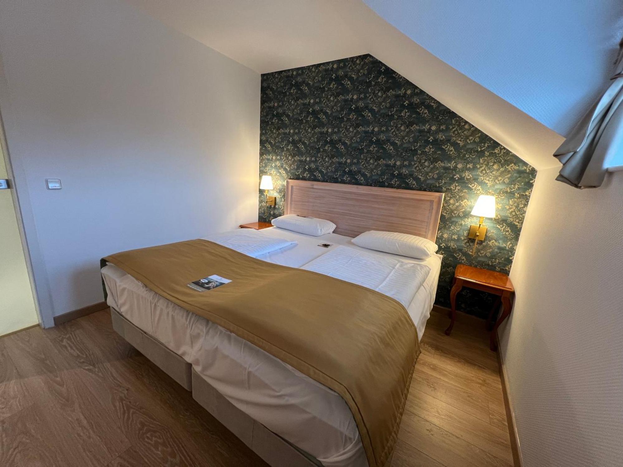 Hotel Am Muehlenteich Швельм Экстерьер фото
