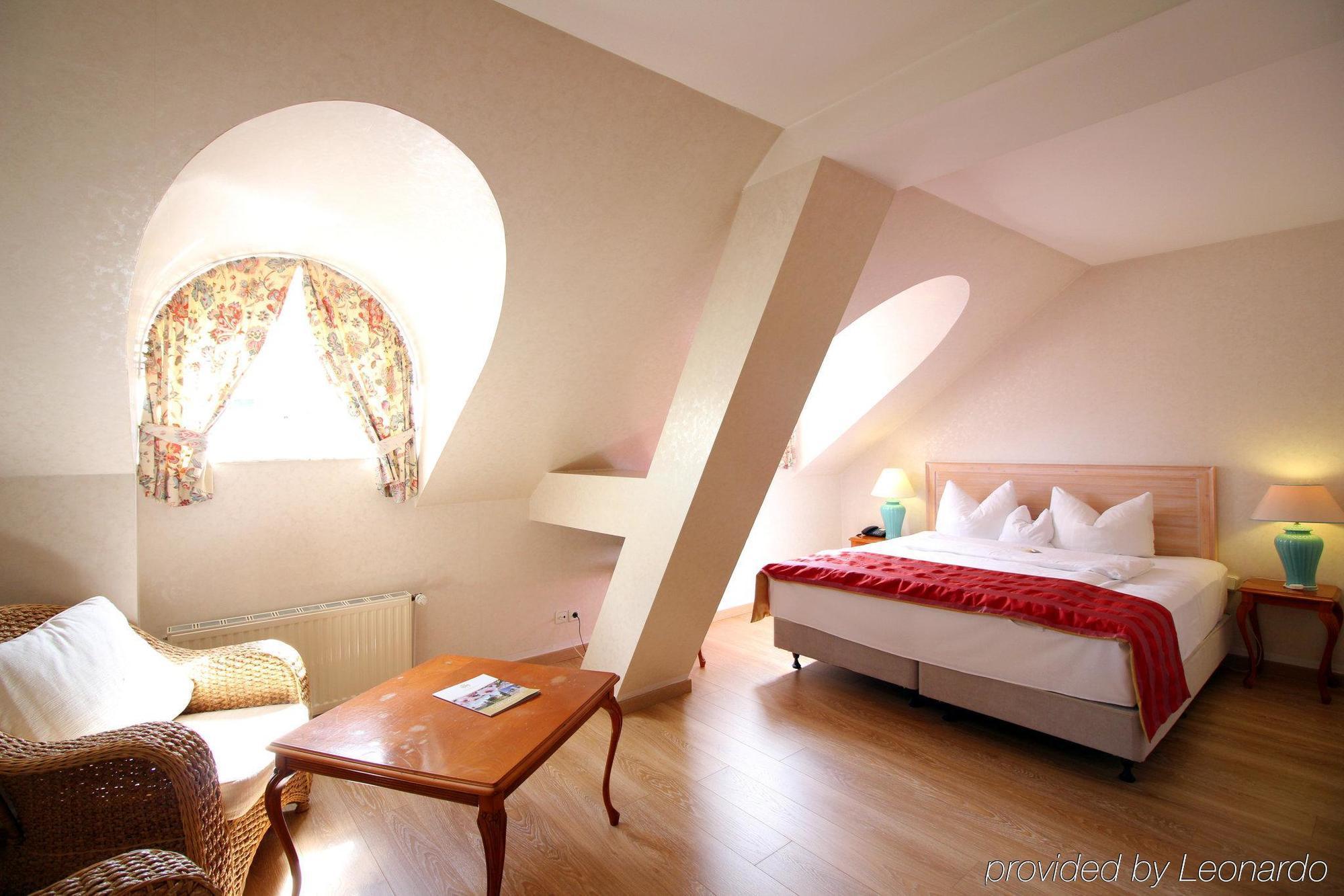 Hotel Am Muehlenteich Швельм Экстерьер фото
