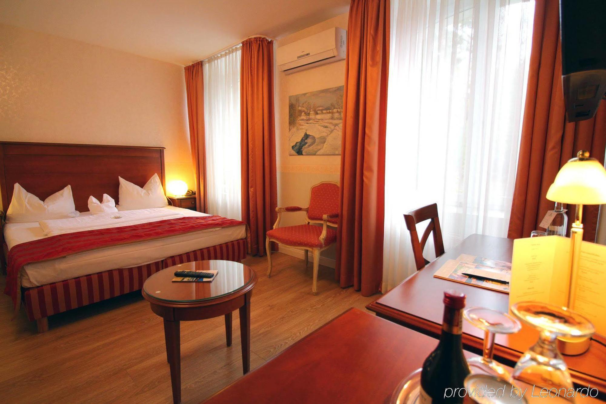 Hotel Am Muehlenteich Швельм Экстерьер фото
