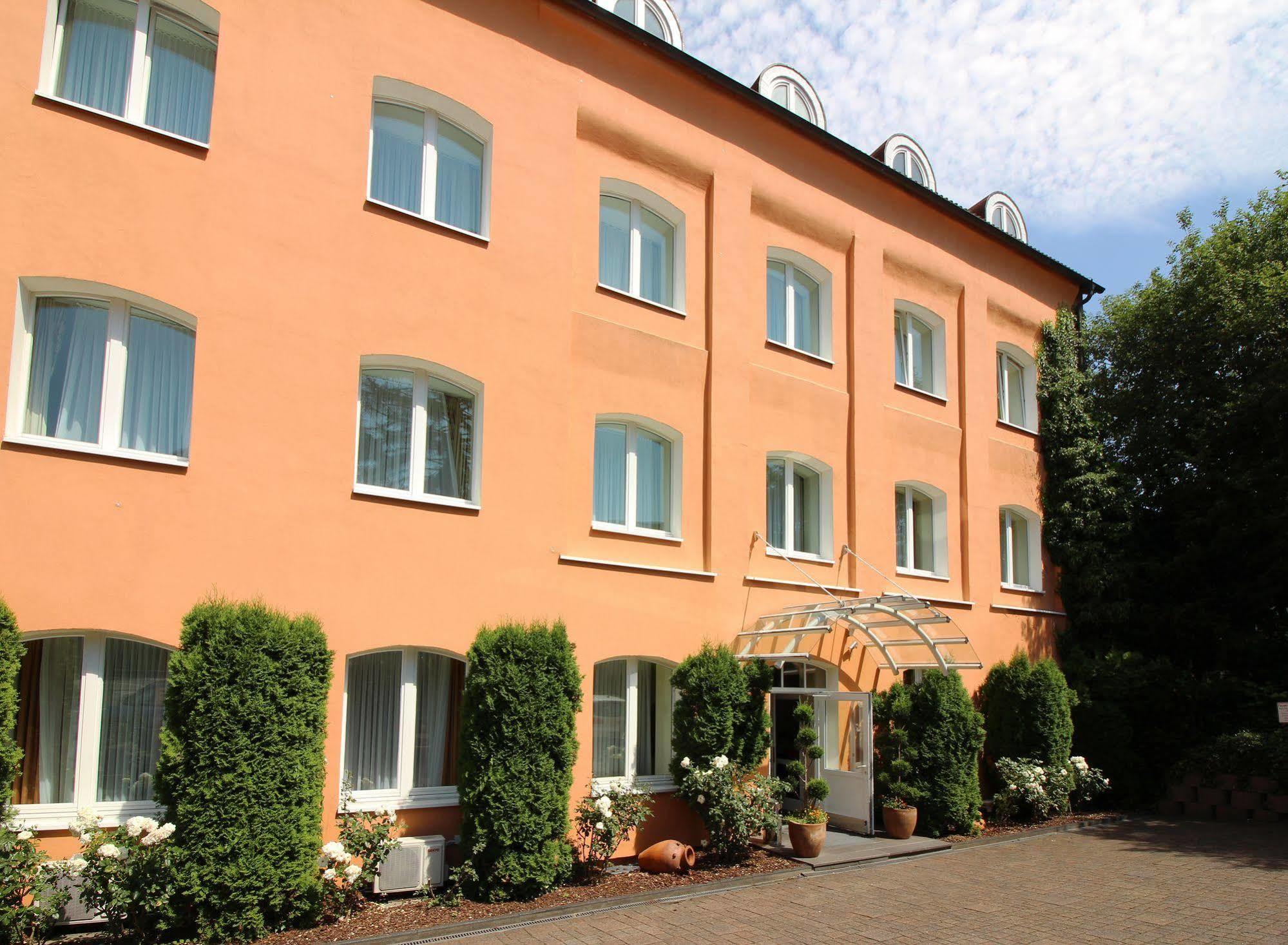 Hotel Am Muehlenteich Швельм Экстерьер фото